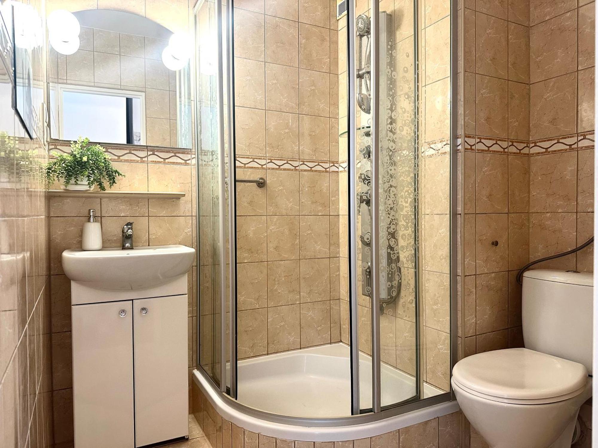 Wita Stwosza Apartment - Self Check-In 20H Wroclaw Ngoại thất bức ảnh